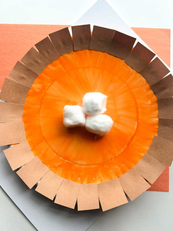 Paper plate pumpkin pie craft.